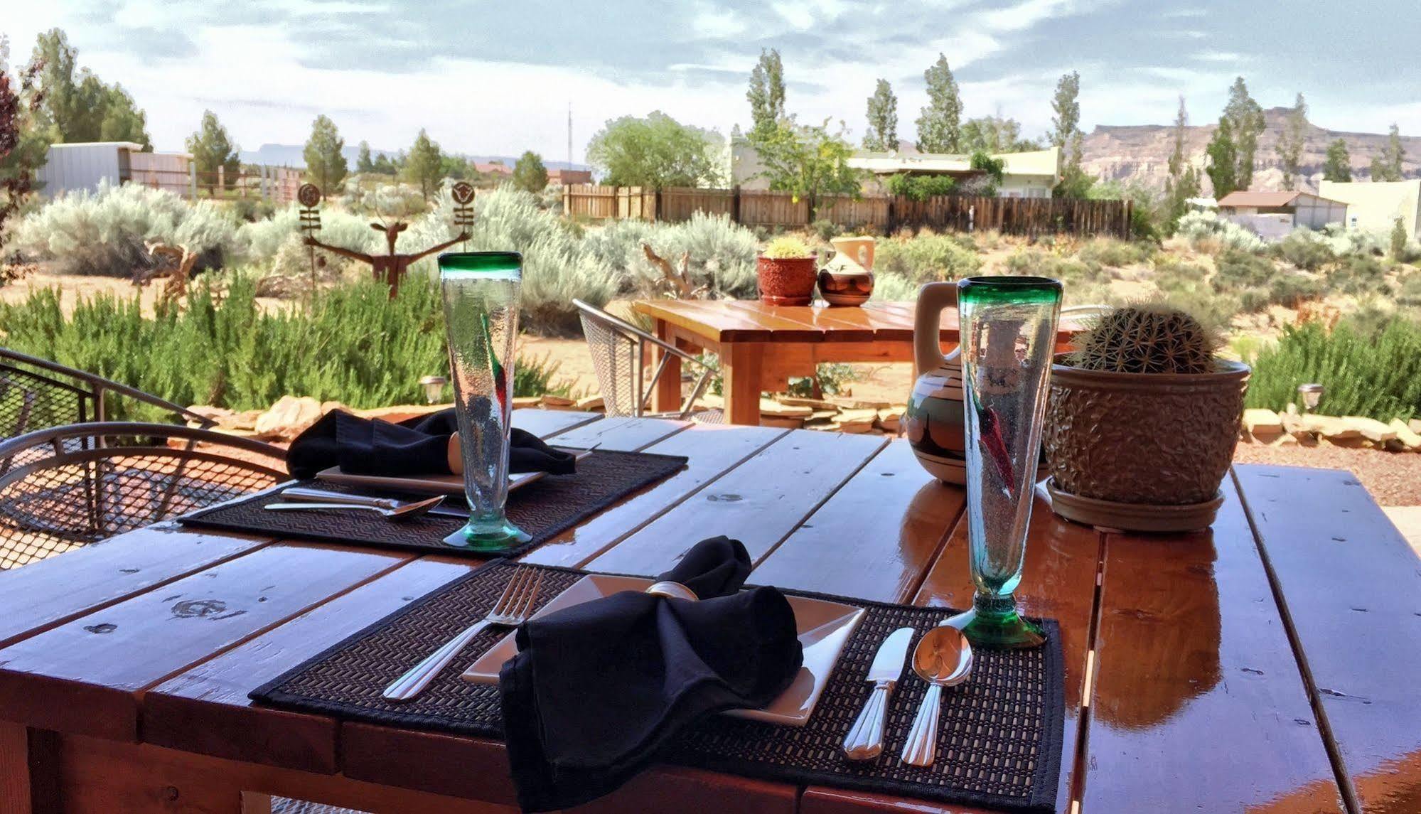 Dreamkatchers Lake Powell Bed & Breakfast Big Water Bagian luar foto