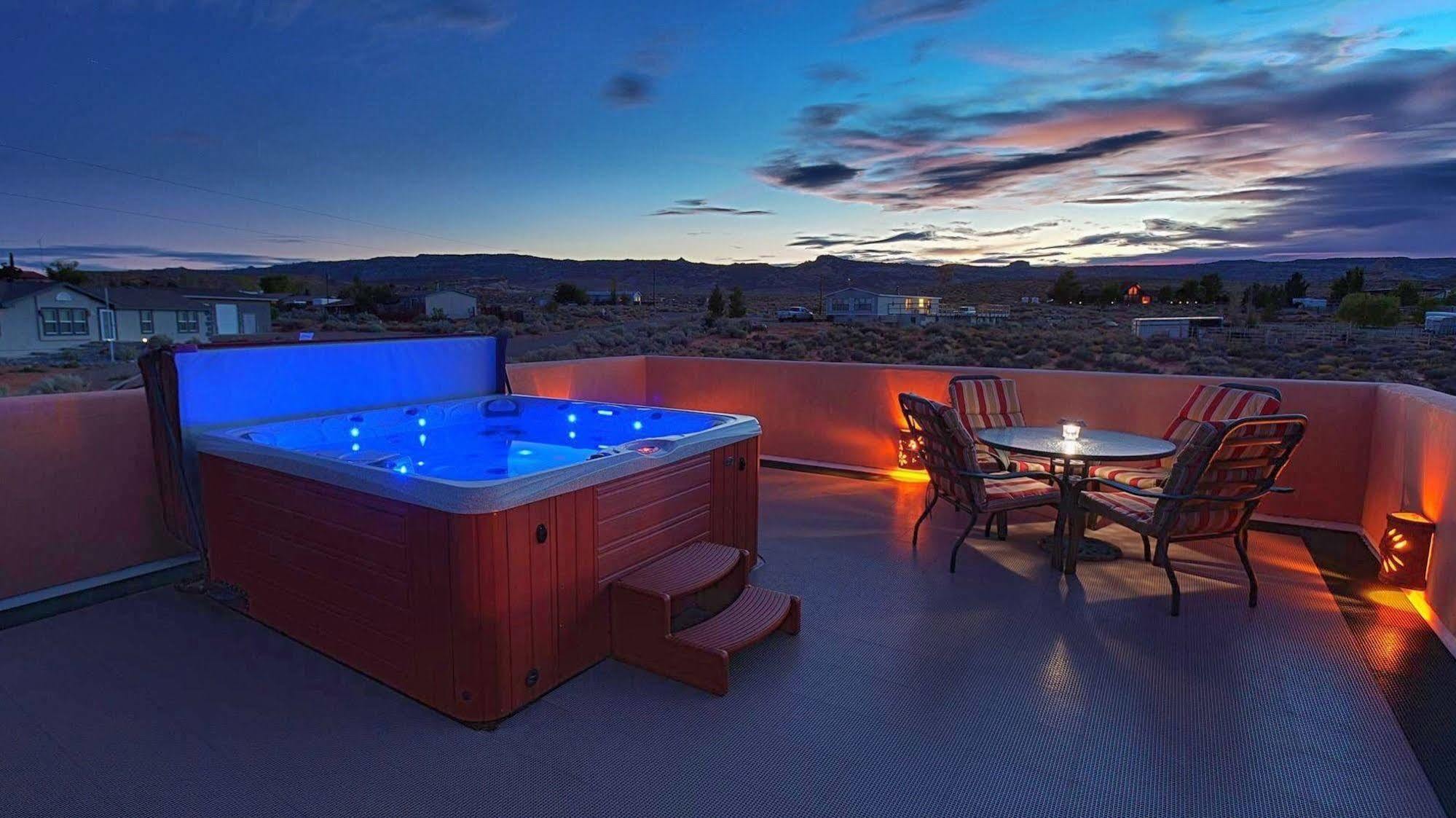 Dreamkatchers Lake Powell Bed & Breakfast Big Water Bagian luar foto