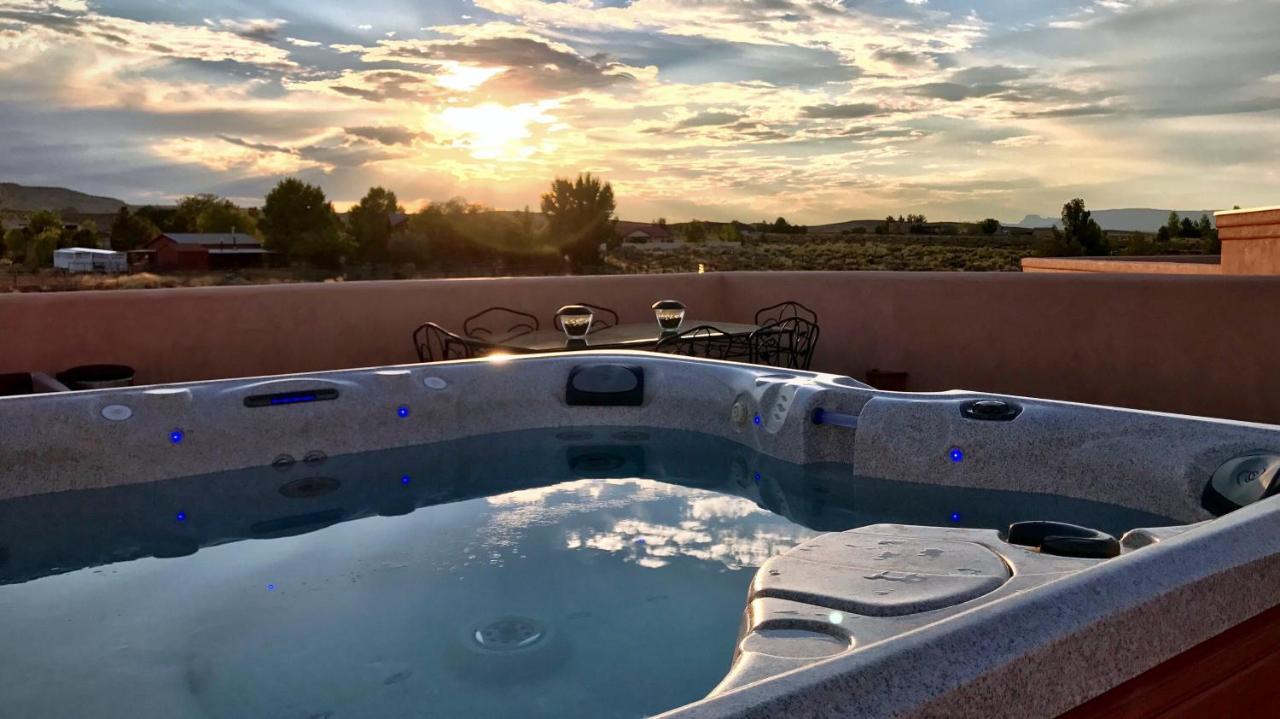Dreamkatchers Lake Powell Bed & Breakfast Big Water Bagian luar foto