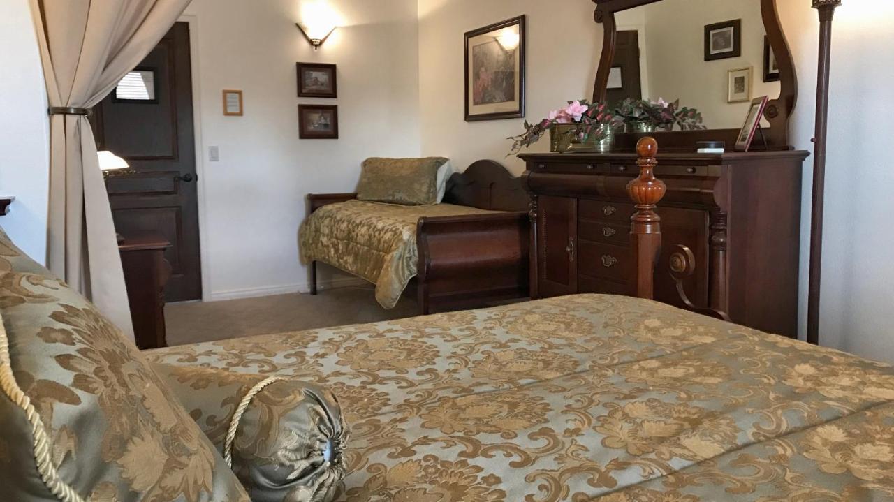 Dreamkatchers Lake Powell Bed & Breakfast Big Water Bagian luar foto